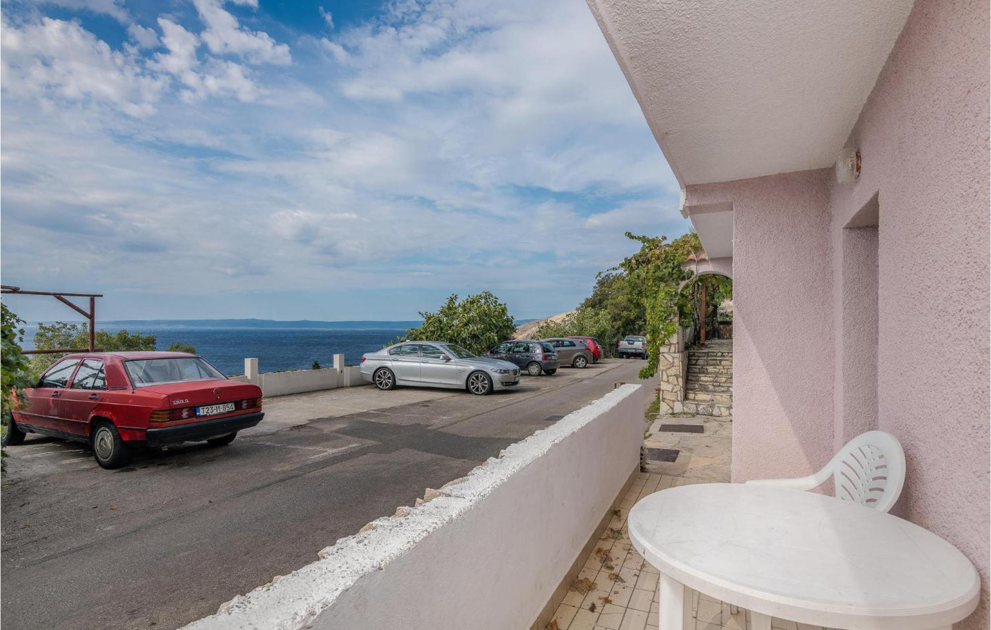 Lovely Apartment In Stara Baska 1 With Kitchen Εξωτερικό φωτογραφία